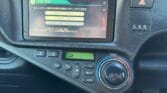 2012 Toyota Aqua functional buttons view