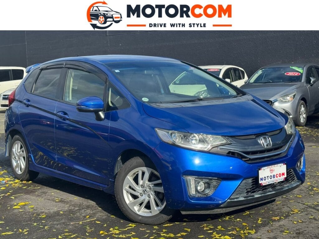 used 2014 Honda Fit front view