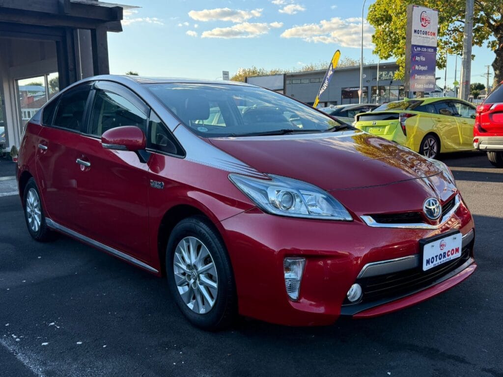 2014 Toyota Prius PHV S used car in nz
