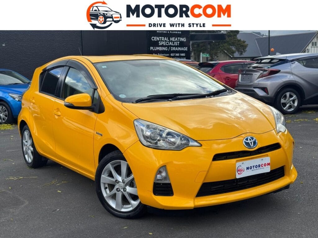 used 2014 Toyota Aqua S in nz