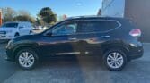 full side view of 2014 Nissan X-Trail