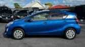 2016 Toyota Aqua full side view