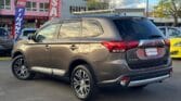 used 2015 Mitsubishi Outlander 20G back side view