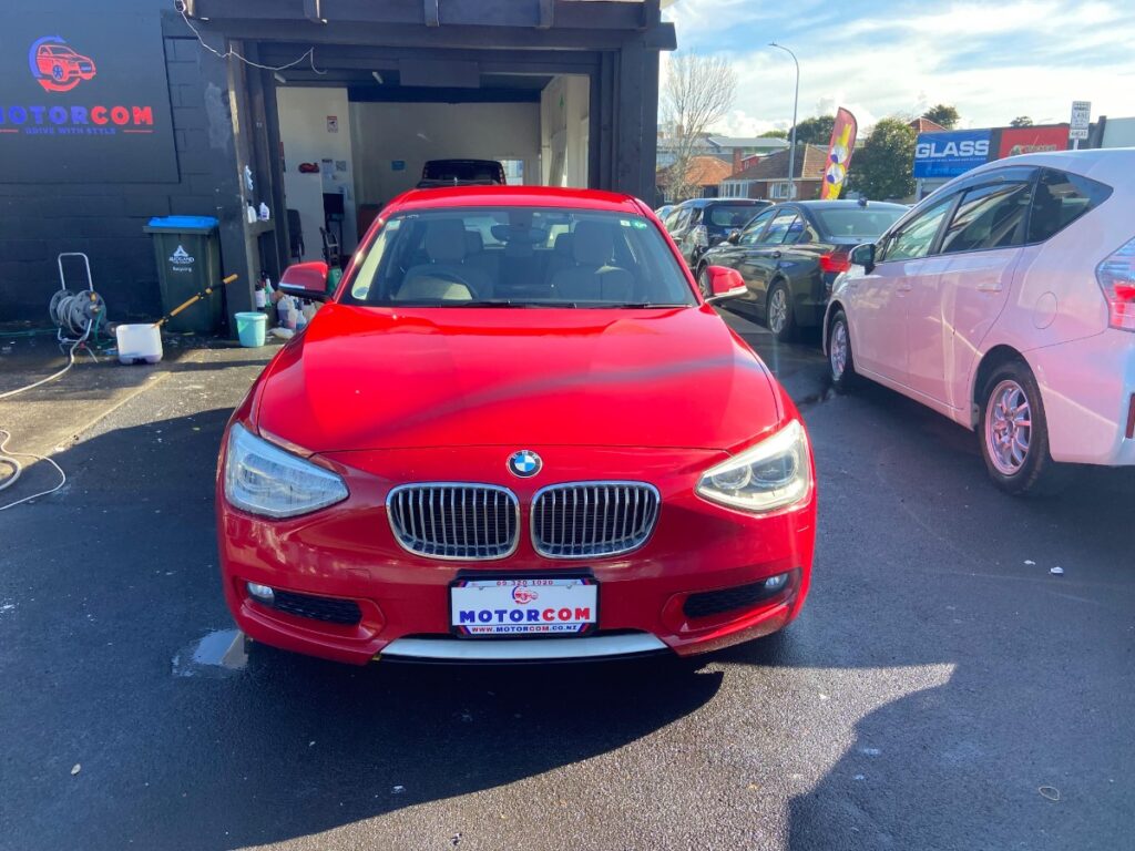 front view of 2015 BMW 116i 1 Series