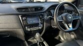 front inside view of 2018 Nissan X-Trail 20XI HYBRID