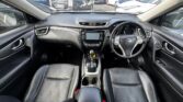 used 2014 Nissan X-Trail front seats view