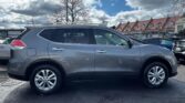 used 2014 Nissan X-Trail full side view