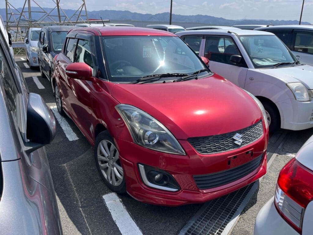 Used 2014 Suzuki Swift front view