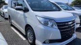 used pearl white 2015 Toyota Noah HYBRID X in nz
