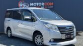 front side view of 2014 Toyota Noah