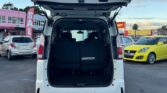 2017 Nissan Serena open trunk view