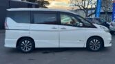 full side view of 2017 Nissan Serena
