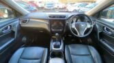 front seats view of 2016 Nissan X-Trail 20XT