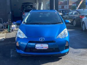 2013 Toyota Aqua S used car front view