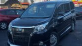 2016 Toyota Esquire front side view