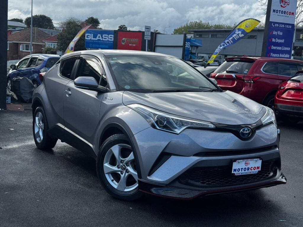 front side view of 2017 Toyota C-HR