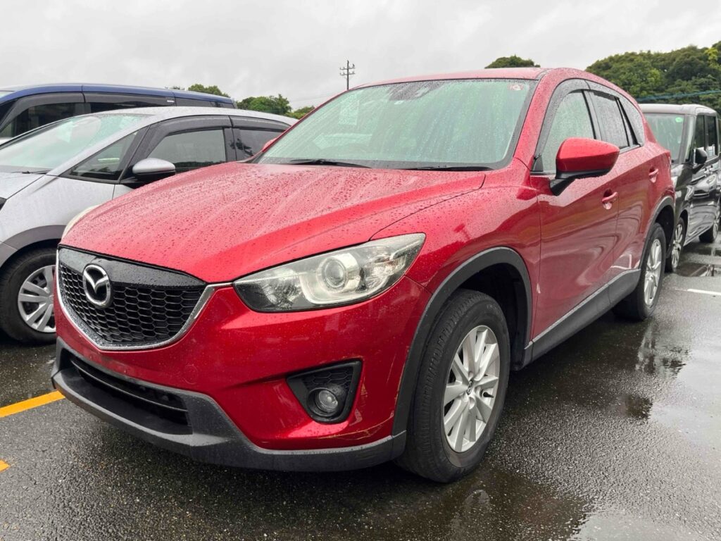 front side view of 2014 Mazda CX-5 20S