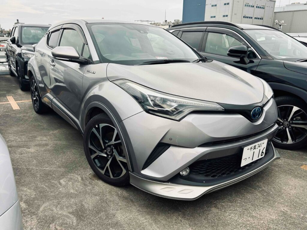 front side view of 2017 Toyota C-HR