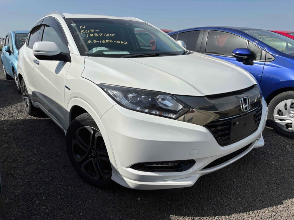 front side view of 2017 Honda Vezel