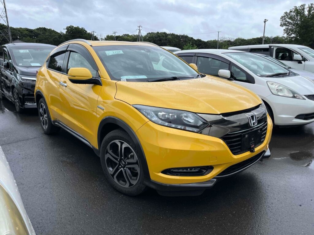 front side view of 2018 Honda Vezel