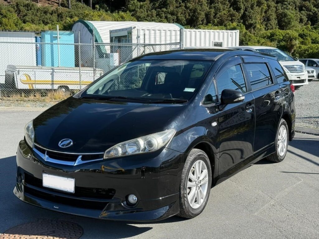 2010 Toyota Wish front side view