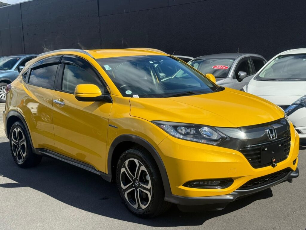 side view of 2018 Honda Vezel
