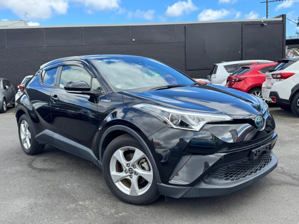 side view of 2017 Toyota C-HR