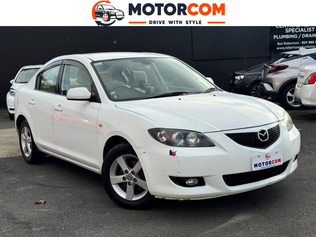 front side view of 2006 Mazda Axela