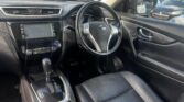 interior view of 2016 Nissan X-Trail 20X