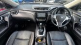 front seats view of 2016 Nissan X-Trail 20X