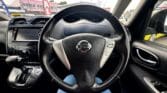 2013 Nissan Serena steering wheel view