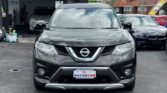 front view of 2017 Nissan X-Trail
