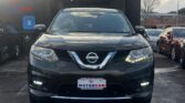front view of 2016 Nissan X-Trail