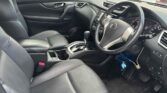front seats view of 2016 Nissan X-Trail
