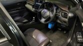 2017 Toyota C-HR front seats view