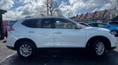 full side view of 2016 Nissan X-Trail 20X