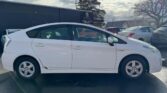 full side view of white 2010 Toyota Prius