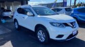 front side view of used pearl white 2015 Nissan X-Trail