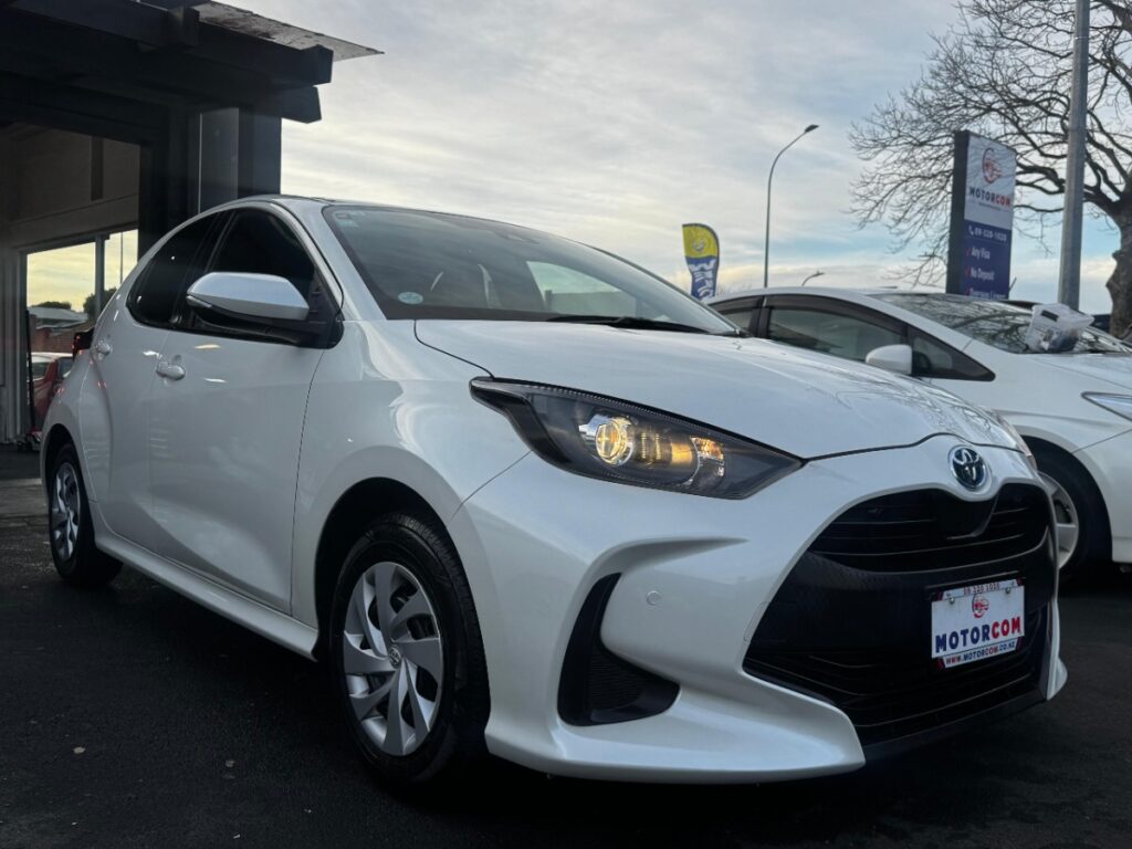 side view of 2020 Toyota Yaris