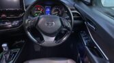 front interior view of 2017 Toyota C-HR