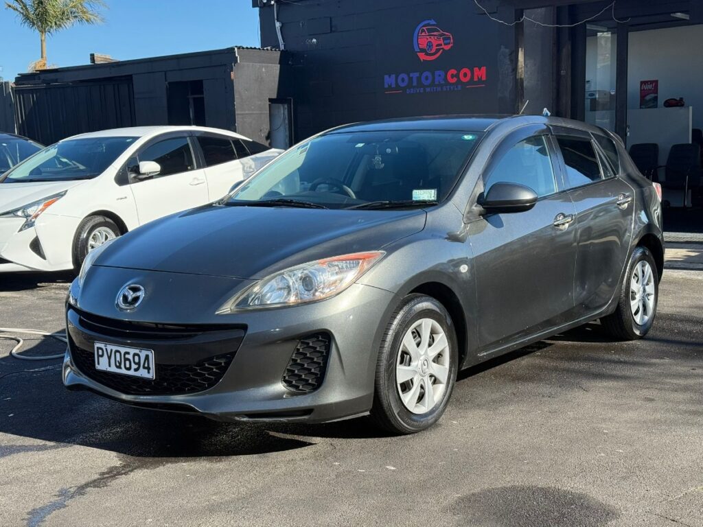side view of 2011 Mazda Axela