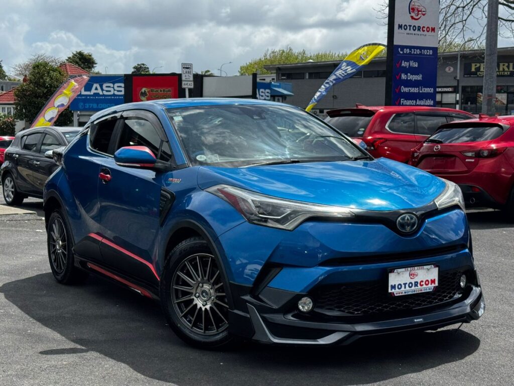 front side view of 2017 Toyota C-HR
