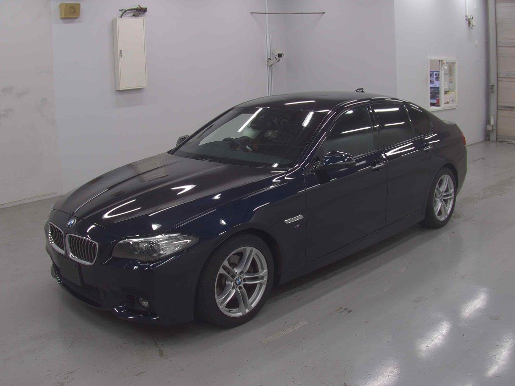 front side view of used 2014 BMW 523i