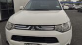 front view of 2013 Mitsubishi Outlander