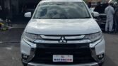front view of 2016 Mitsubishi Outlander