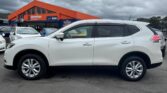 full side view of 2016 Nissan X-Trail