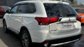 back side view of 2016 Mitsubishi Outlander