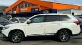 full side view of 2016 Mitsubishi Outlander