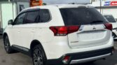 back side view of 2016 Mitsubishi Outlander