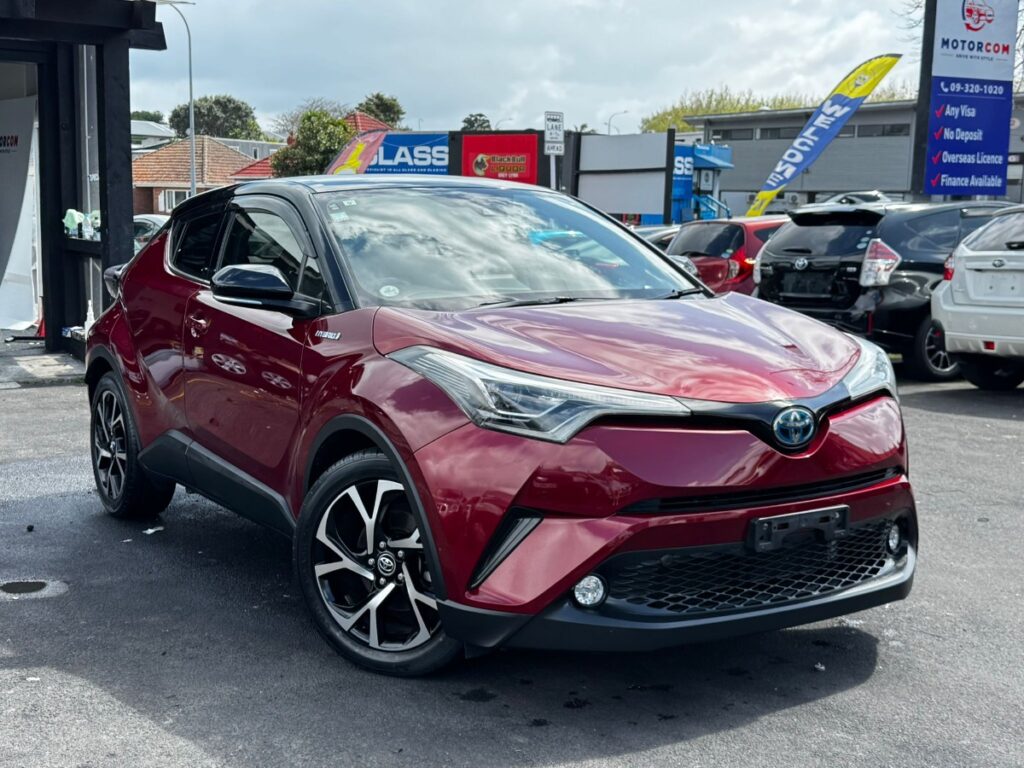 side view of 2017 Toyota C-HR G